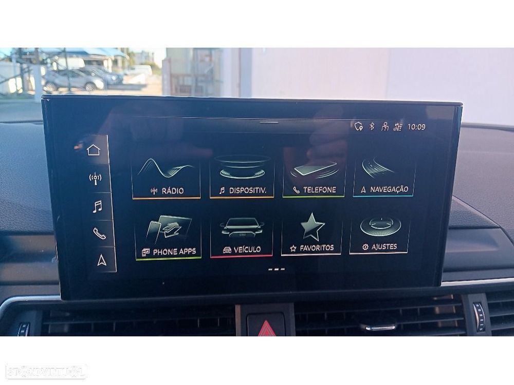 Audi A4 40 TDI S tronic - 14