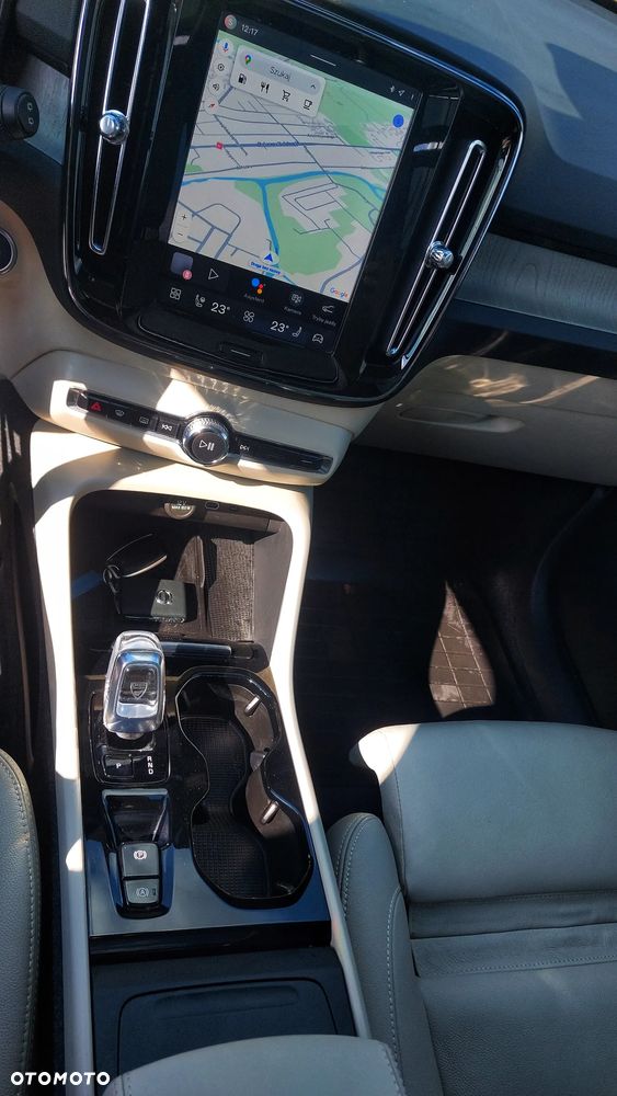 Volvo XC 40 B5 AWD Ultimate Dark - 12