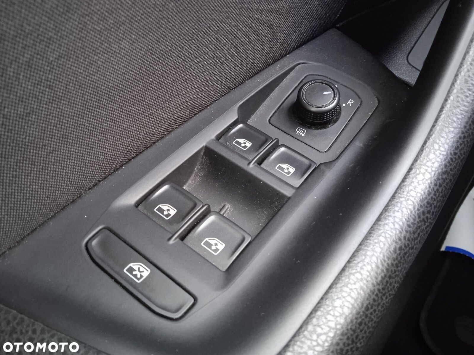 Volkswagen Passat - 18