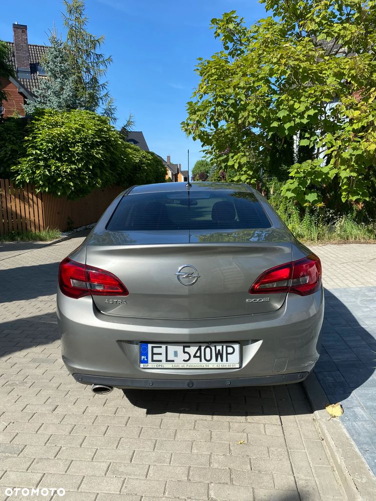 Opel Astra 1.4 T Active EU6 - 5