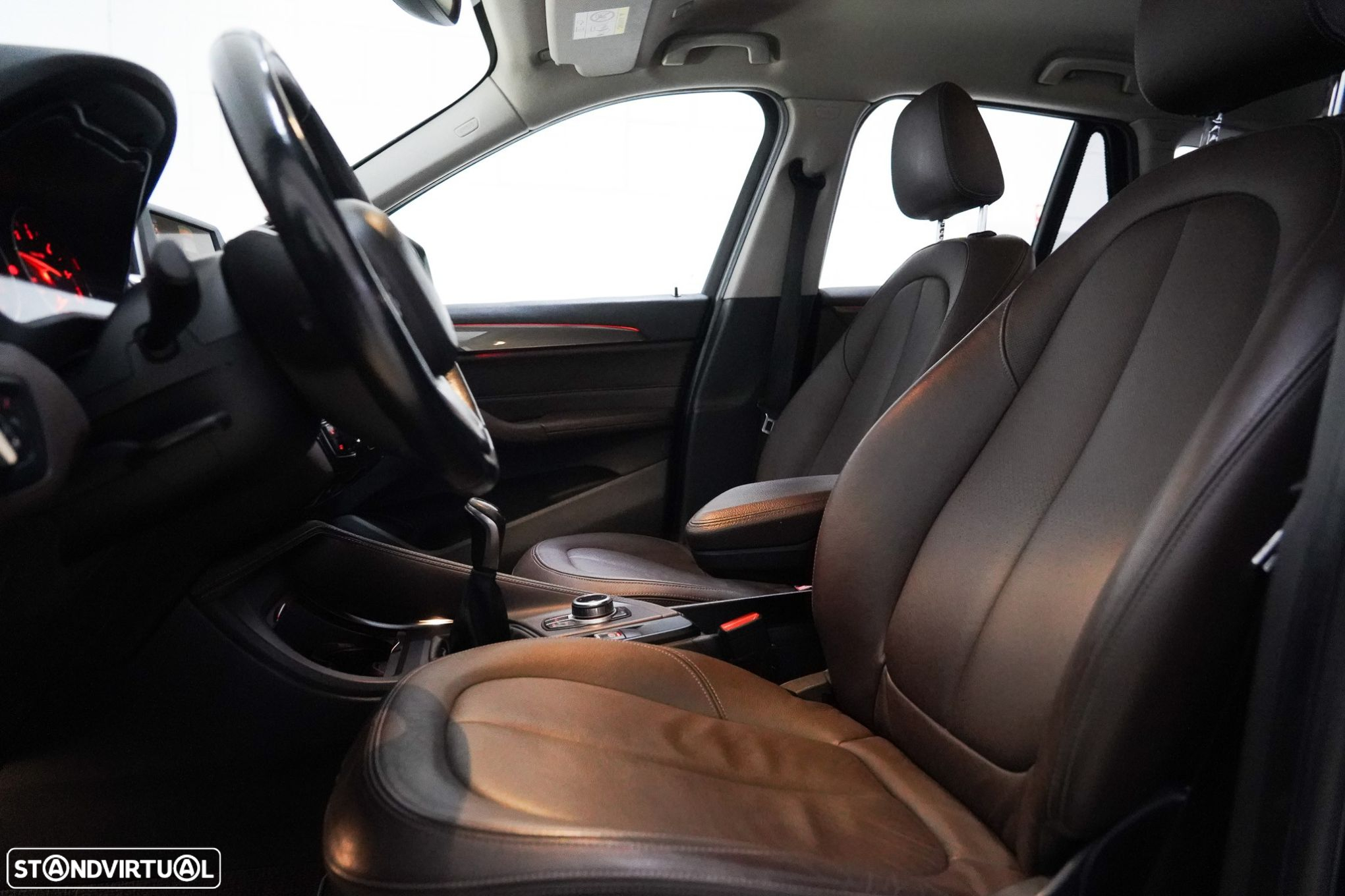 BMW X1 18 d sDrive Advantage - 6