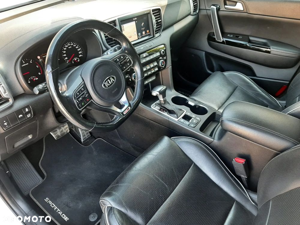 Kia Sportage 2,0 CRDI AWD GT Line - 19