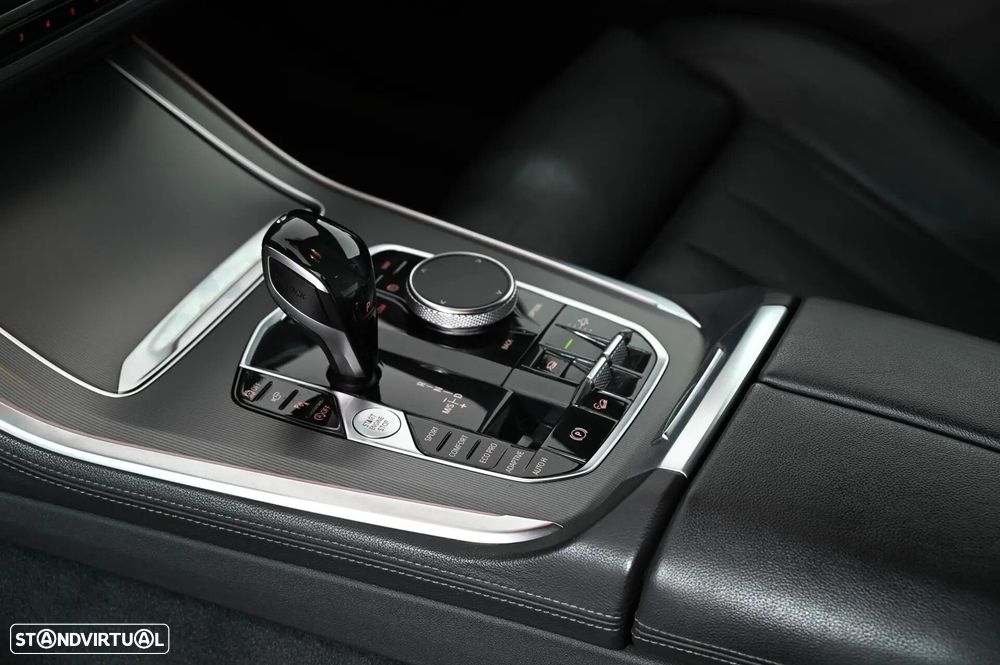 BMW X5 30 d xDrive Pack M - 22