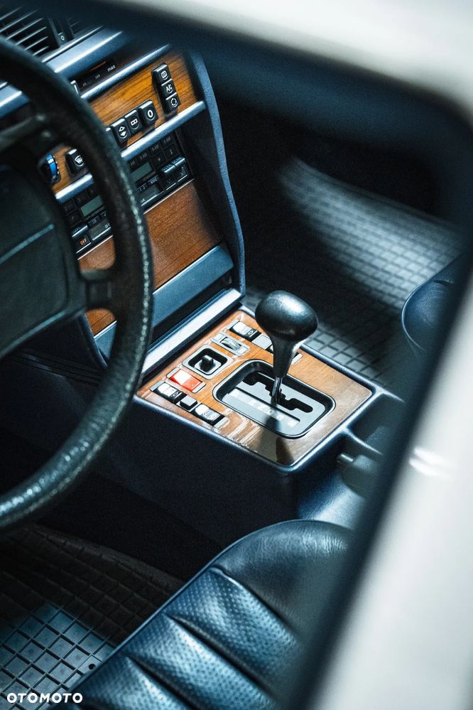 Mercedes-Benz W201 (190) - 13