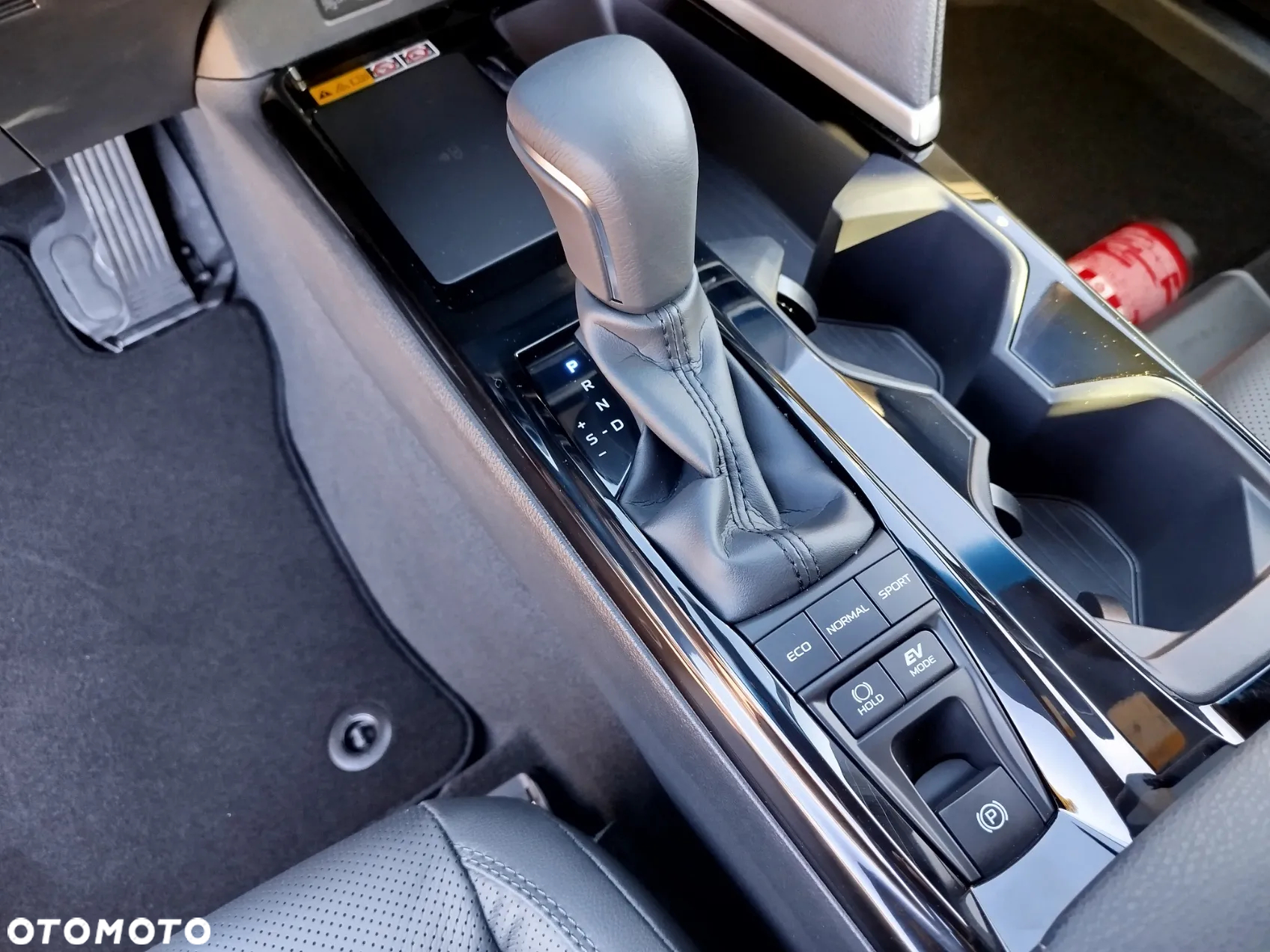 Toyota Camry 2.5 Hybrid Dynamic Force Prestige e-CVT - 14