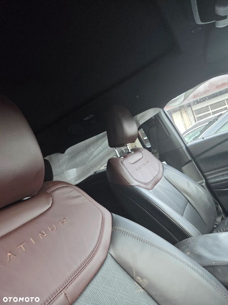 Ford Explorer EcoBoost Plug-in Hybrid PLATINUM - 9