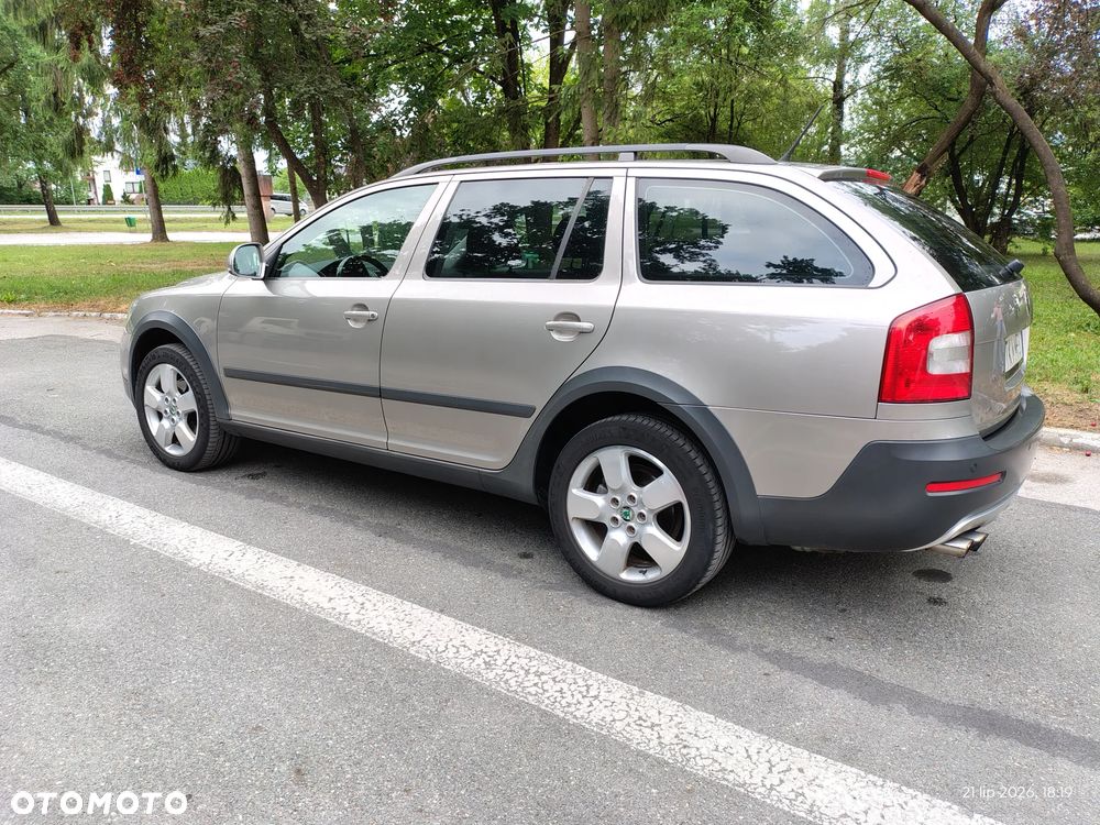 Skoda Octavia 1.8 TSI 4x4 Elegance - 9