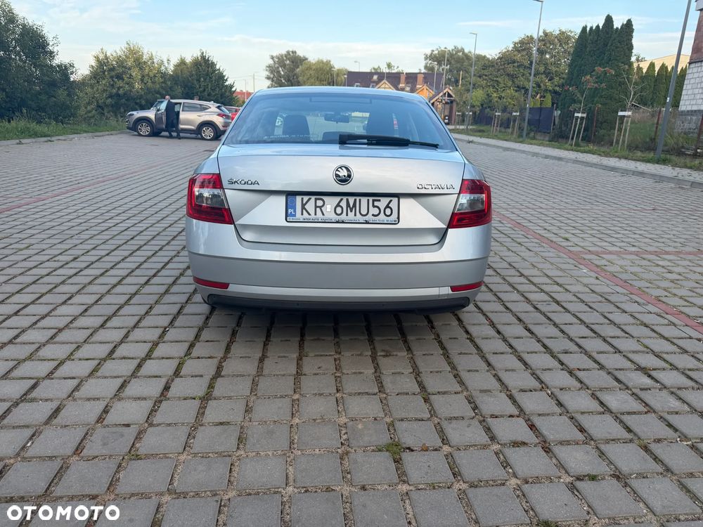 Skoda Octavia 1.6 TDI Ambition - 10