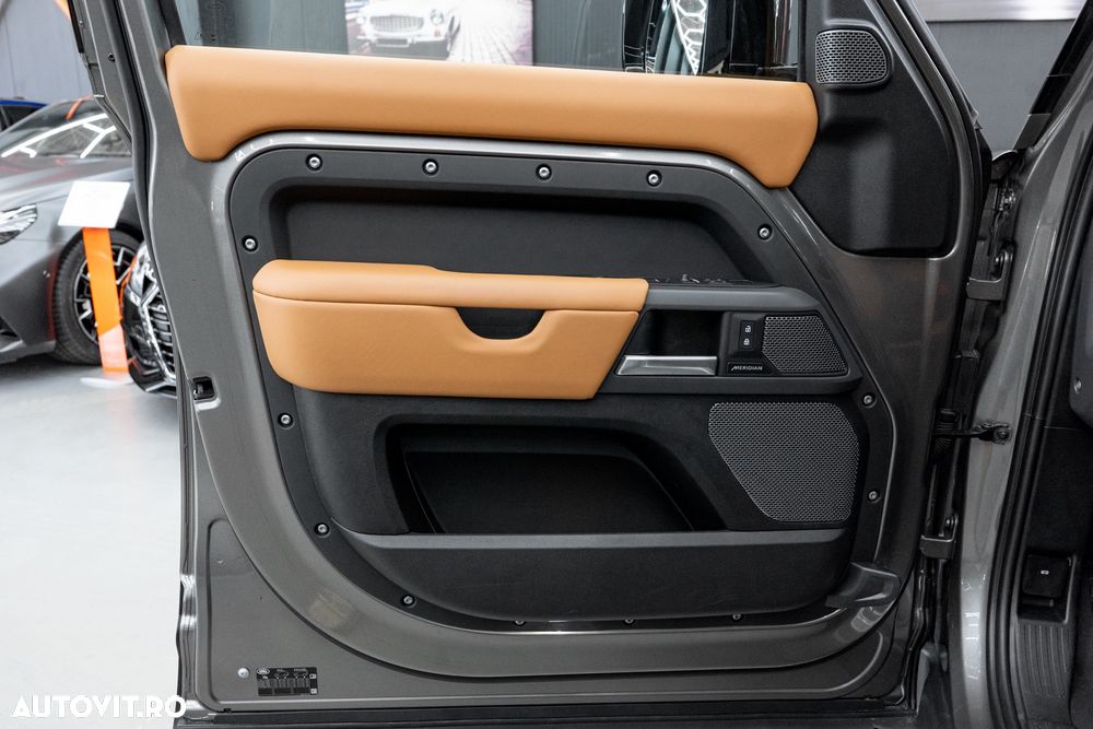 Land Rover Defender 130 3.0 D250 MHEV X-Dynamic HSE - 39