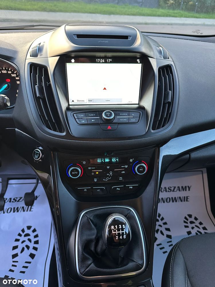 Ford Kuga 1.5 EcoBoost 2x4 Titanium - 31