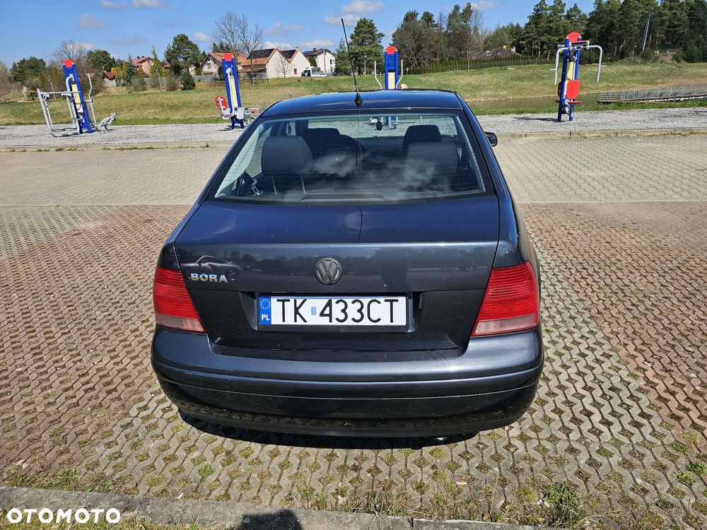 Volkswagen Bora 1.6 Comfortline - 3