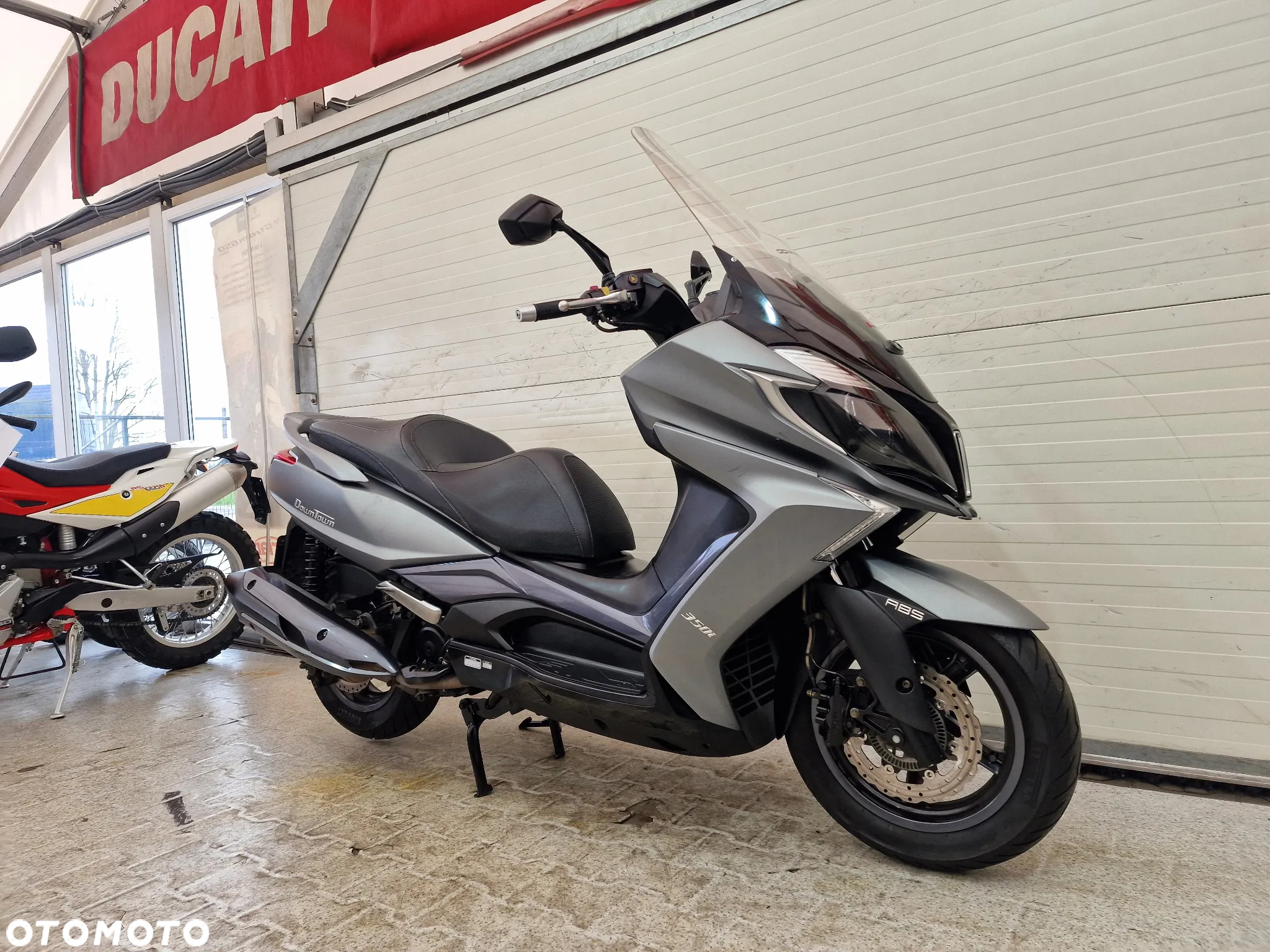 Kymco Downtown - 5