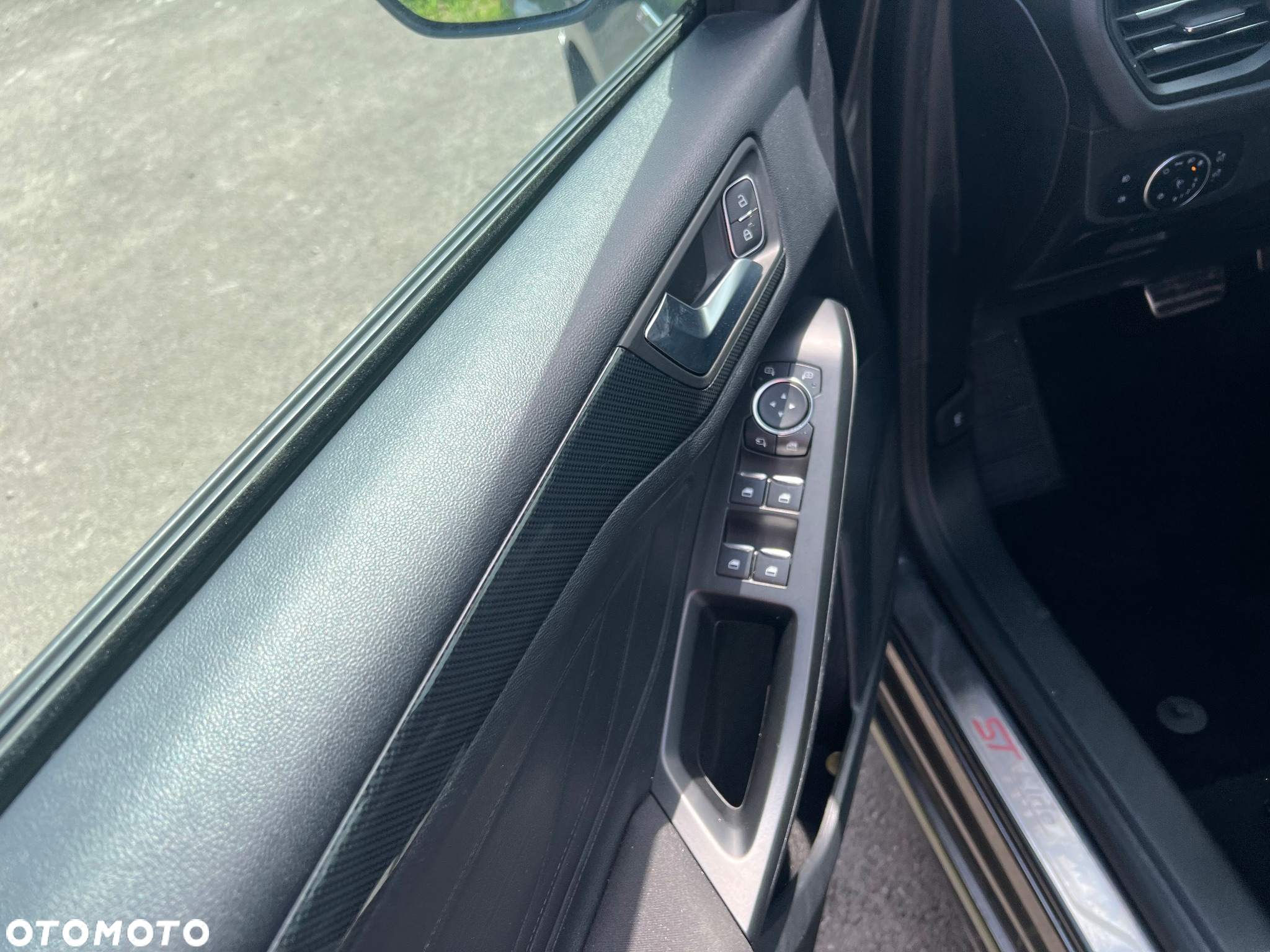 Ford Focus 1.5 EcoBlue Start-Stopp-System ST-LINE DESIGN - 10