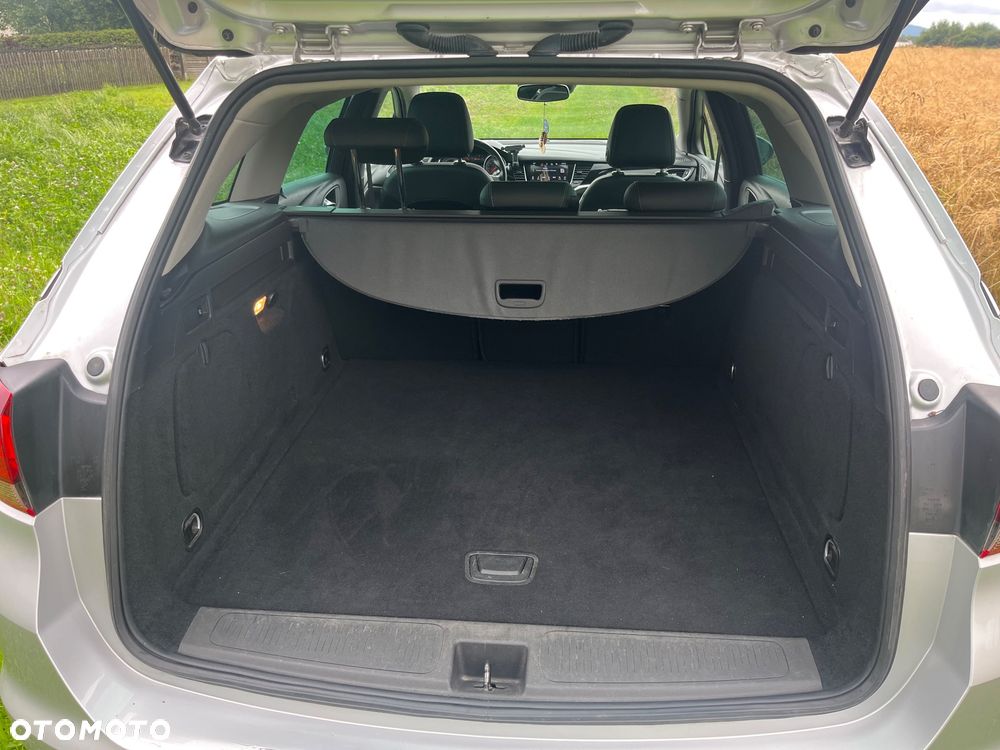 Opel Astra 1.6 CDTI Sport - 12