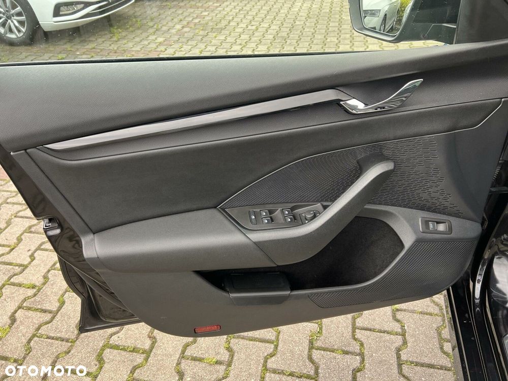 Skoda Octavia 2.0 TDI SCR Style DSG - 19