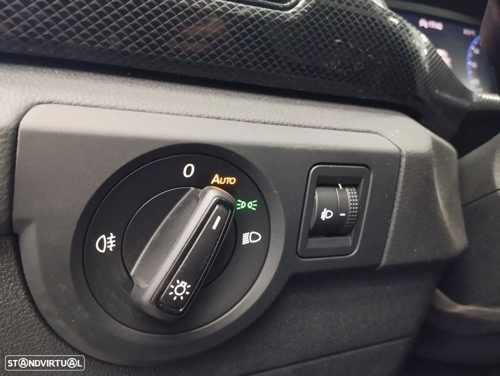 VW T-Cross 1.0 TSI Life - 21