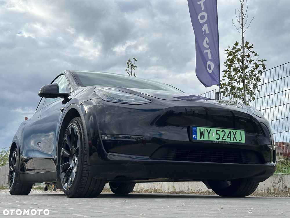 Tesla Y Performance AWD - 19