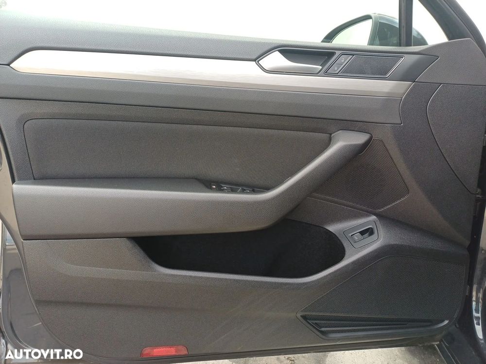 Volkswagen Passat 1.5 TSI ACT Advance - 10