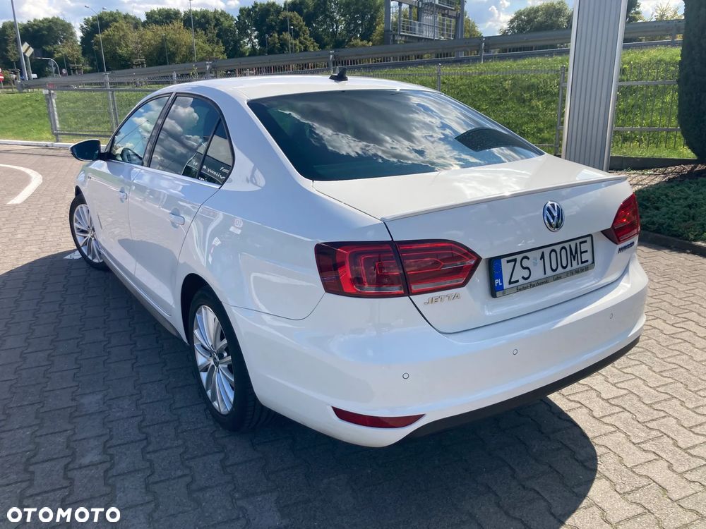 Volkswagen Jetta - 6