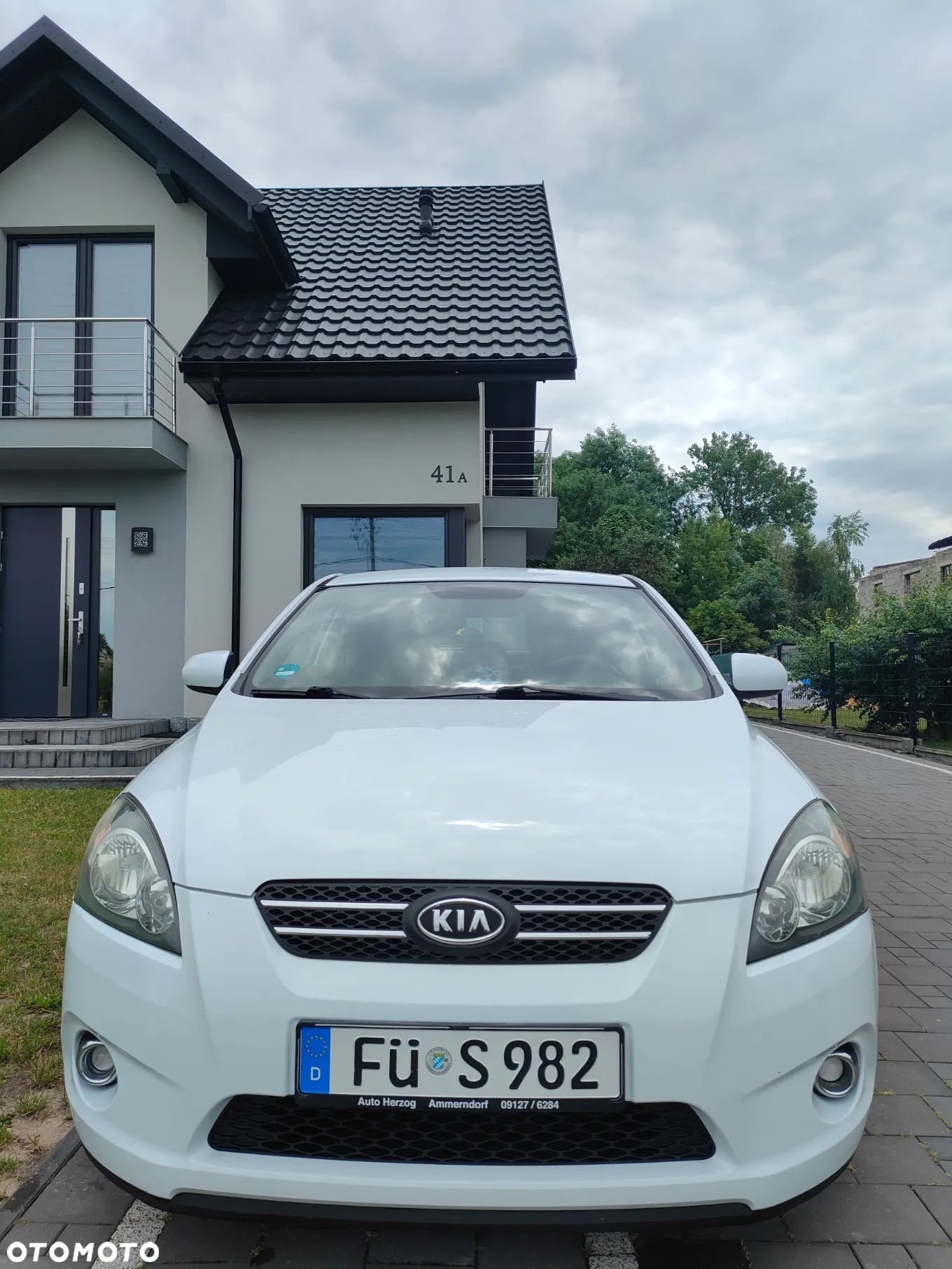 Kia Ceed 1.6 CVVT Dream-Team Edition - 1