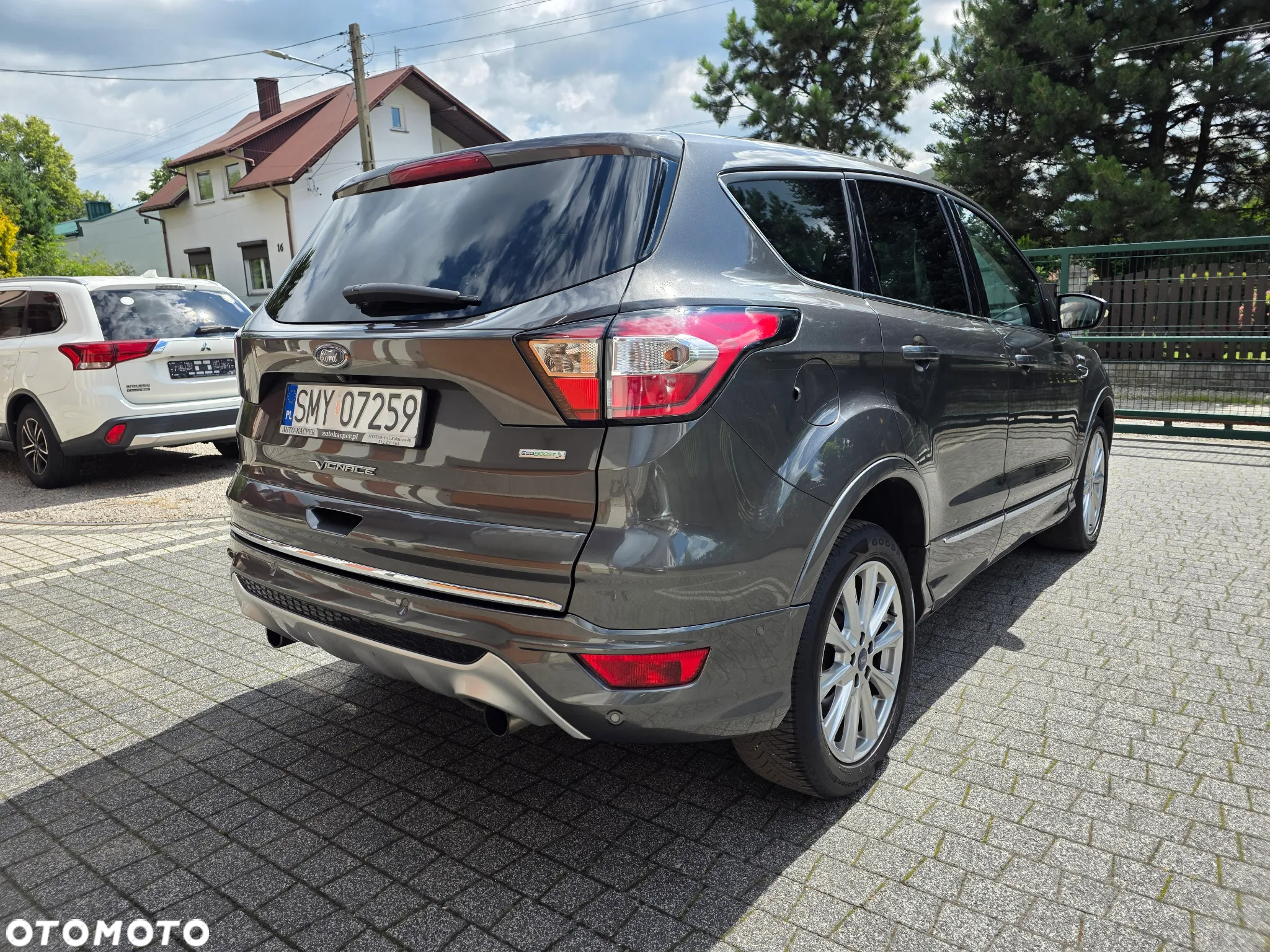 Ford Kuga 1.5 EcoBoost 4x4 Vignale - 4