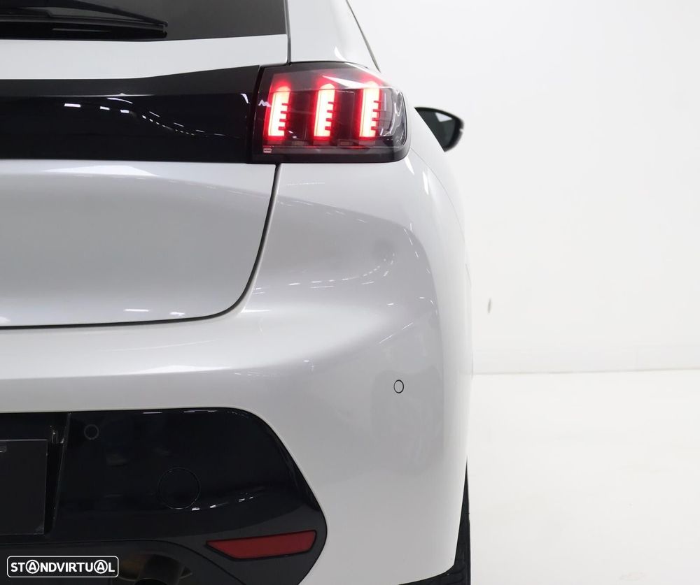 Peugeot 208 1.2 PureTech Allure - 28