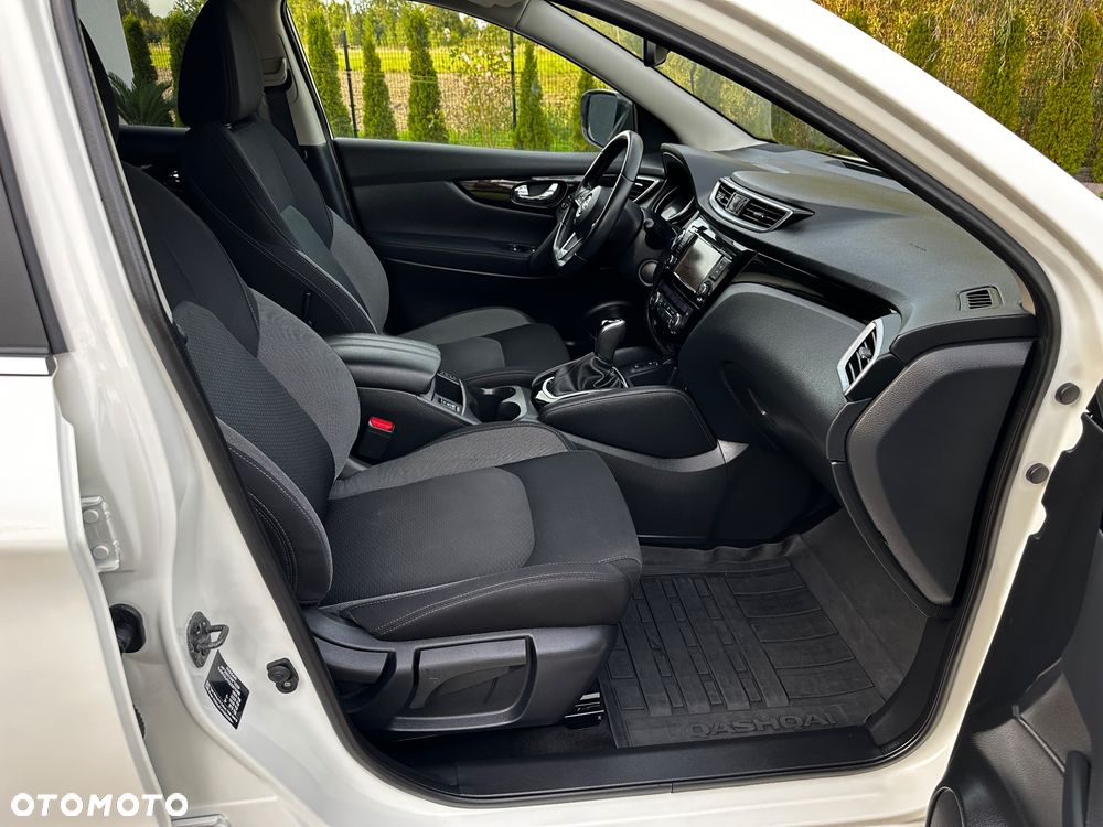 Nissan Qashqai 1.3 DIG-T N-Style DCT - 37
