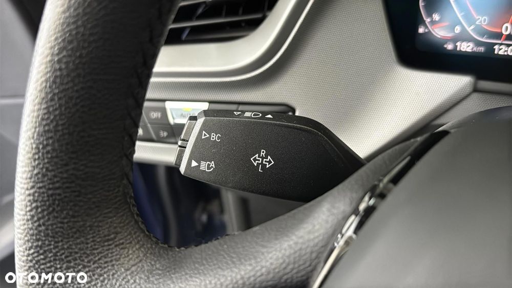 BMW Seria 1 118i Advantage - 28