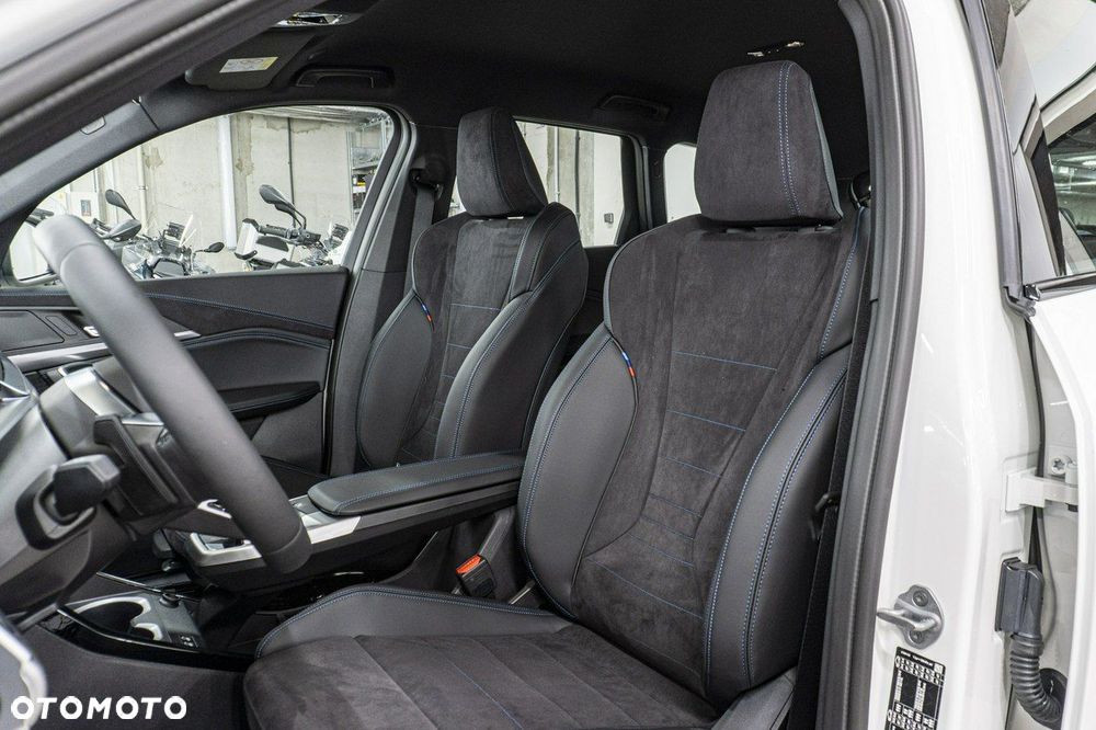 BMW X1 sDrive18i - 11