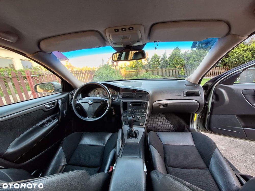 Volvo S60 2.4 Momentum - 7