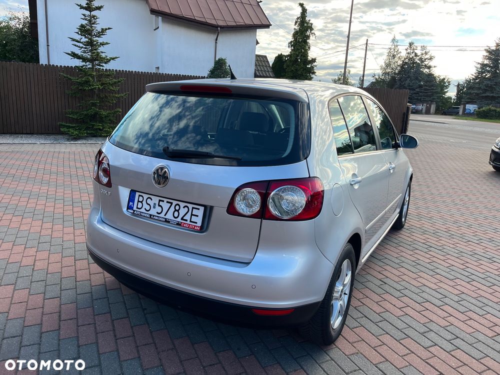 Volkswagen Golf Plus 1.6 Edition - 16