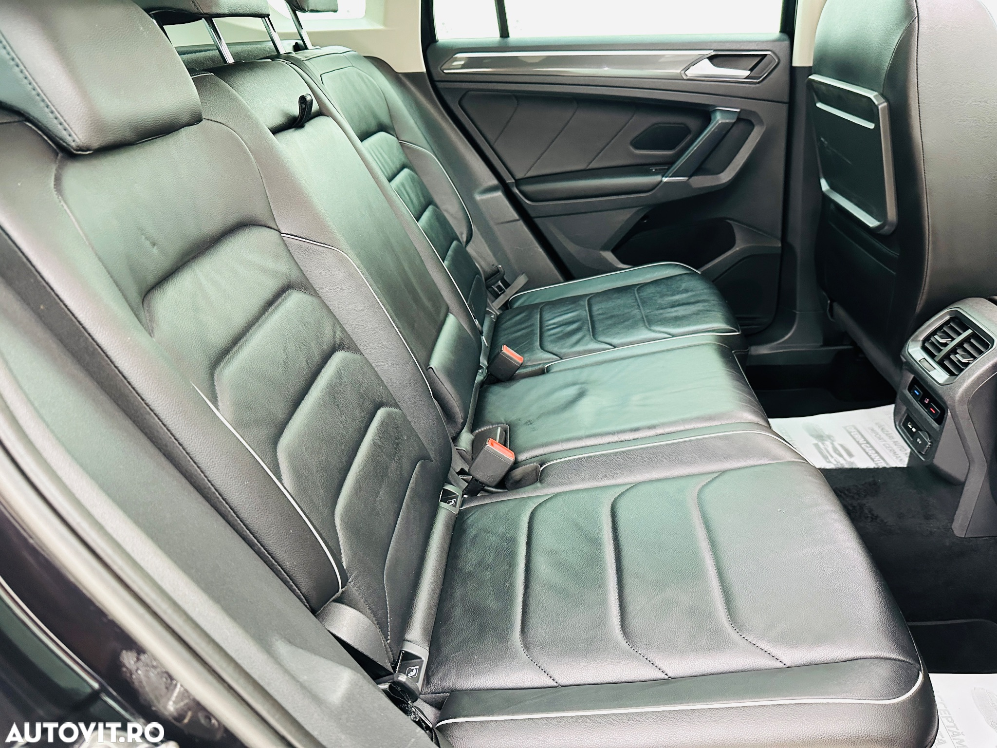 Volkswagen Tiguan - 14