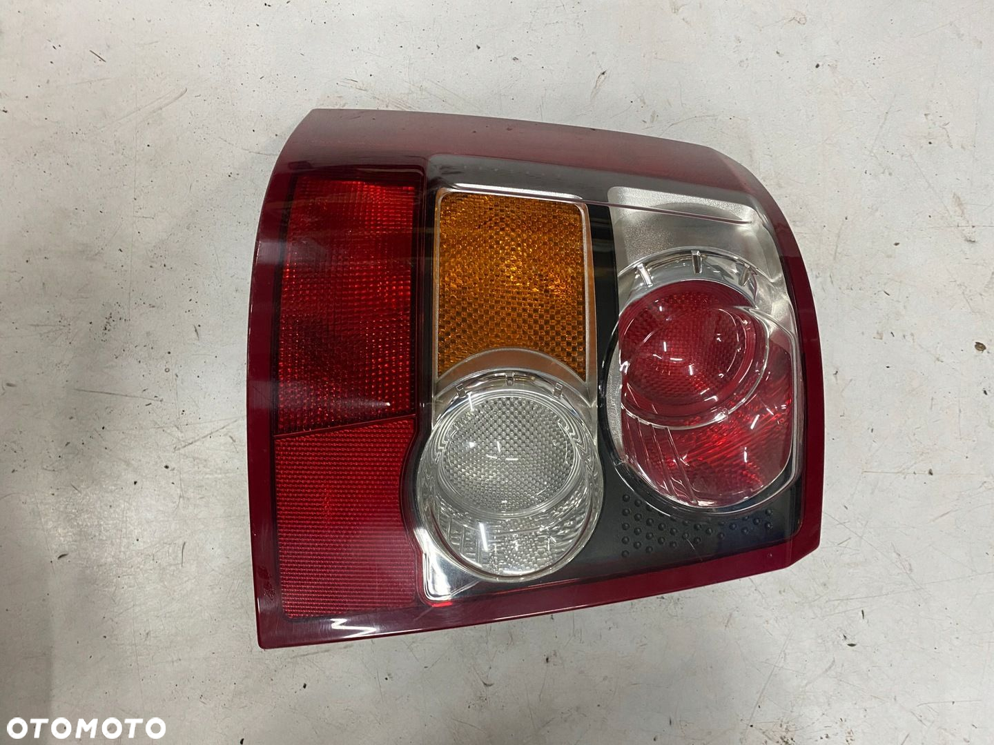 Lampy Tylne L lub P Land Rover L320 05- - 2