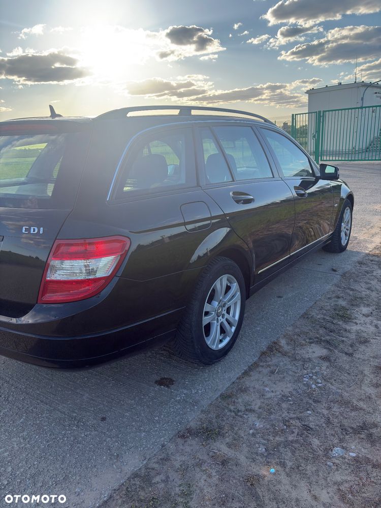 Mercedes-Benz Klasa C 220 CDI BlueEff Avantgarde - 7