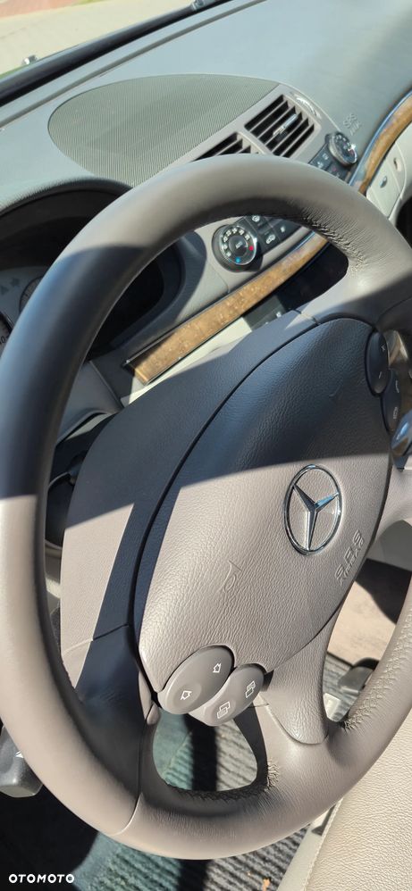Mercedes-Benz Klasa E - 33