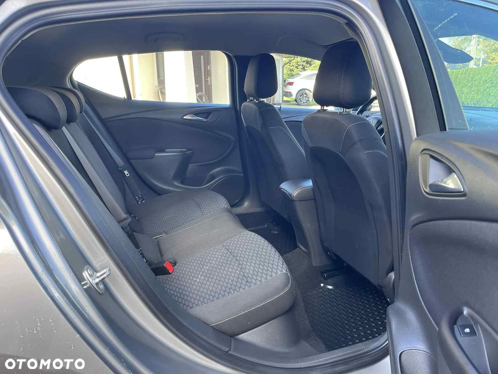 Opel Astra IV 1.6 CDTI Enjoy - 19