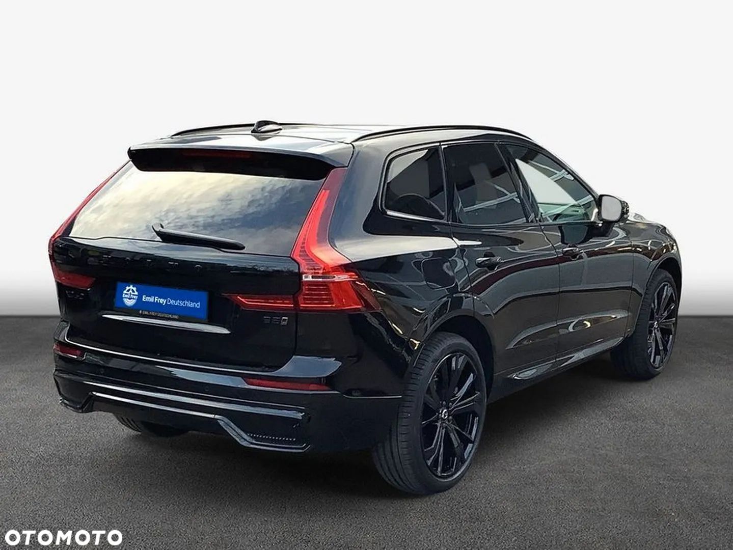 Volvo XC 60 B5 B AWD Plus Black Edition - 1