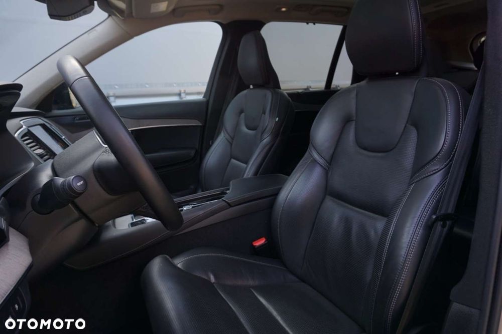 Volvo XC 90 - 17