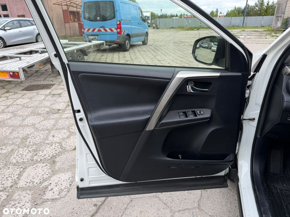 Toyota RAV4 2.0 D-4D Prestige 4x2 - 18