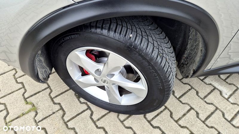 Nissan Juke 1.6 Visia - 8
