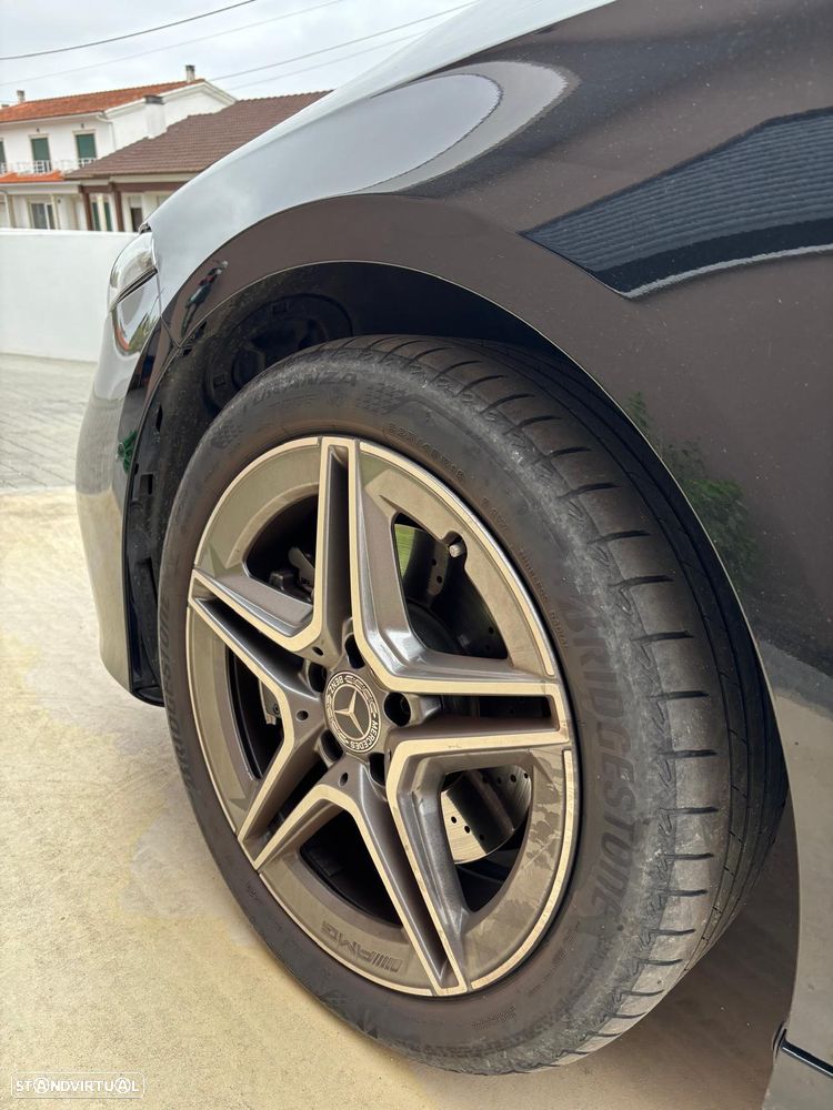 Mercedes-Benz A 250 e AMG Line - 17