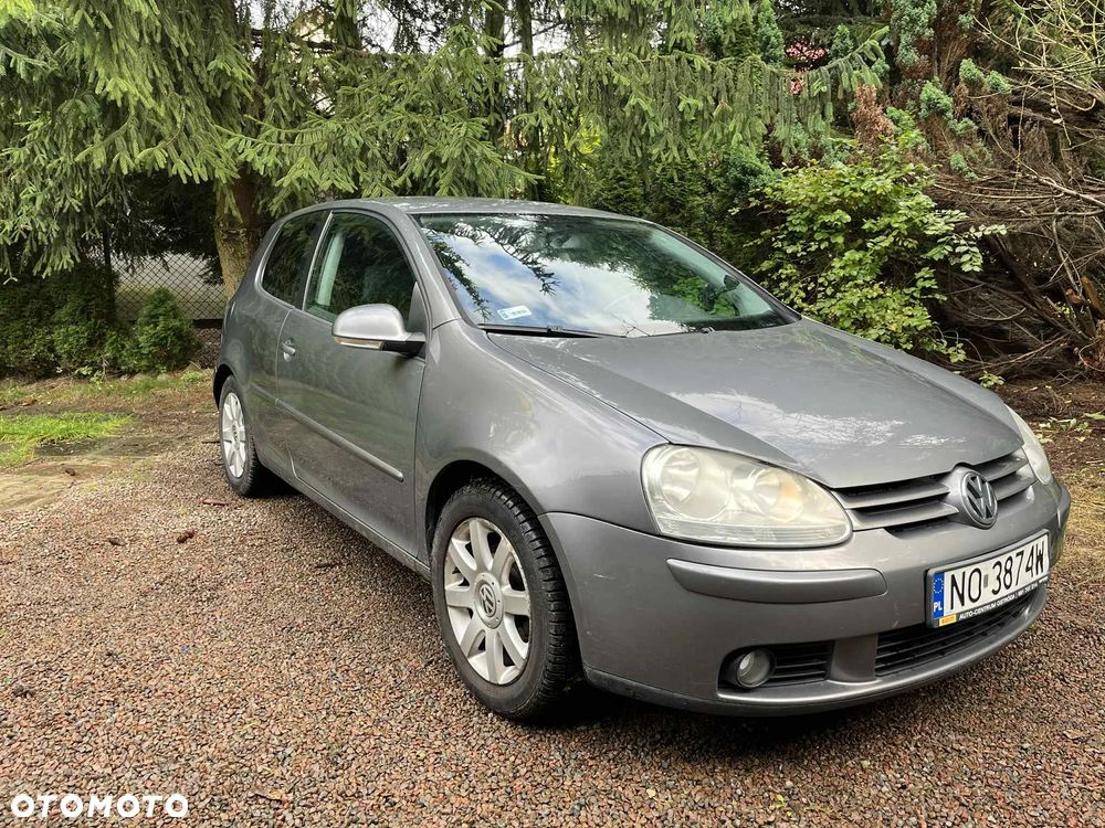 Volkswagen Golf - 1