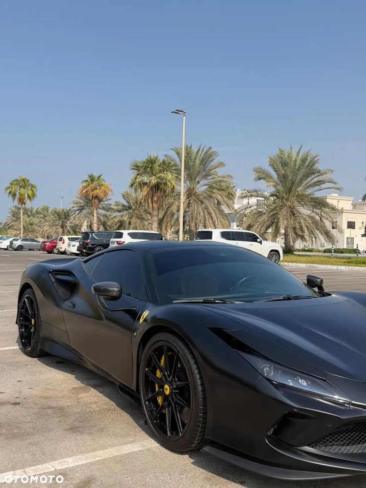 Ferrari F8 Tributo - 5