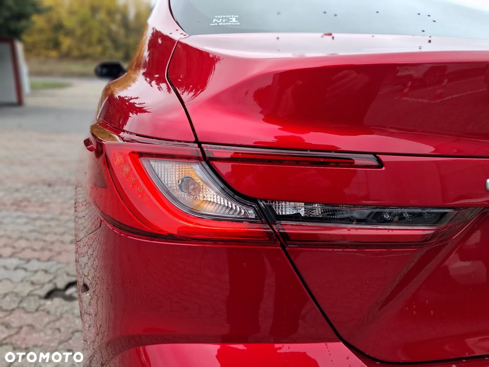 Toyota Camry 2.5 Hybrid Dynamic Force Comfort e-CVT - 14