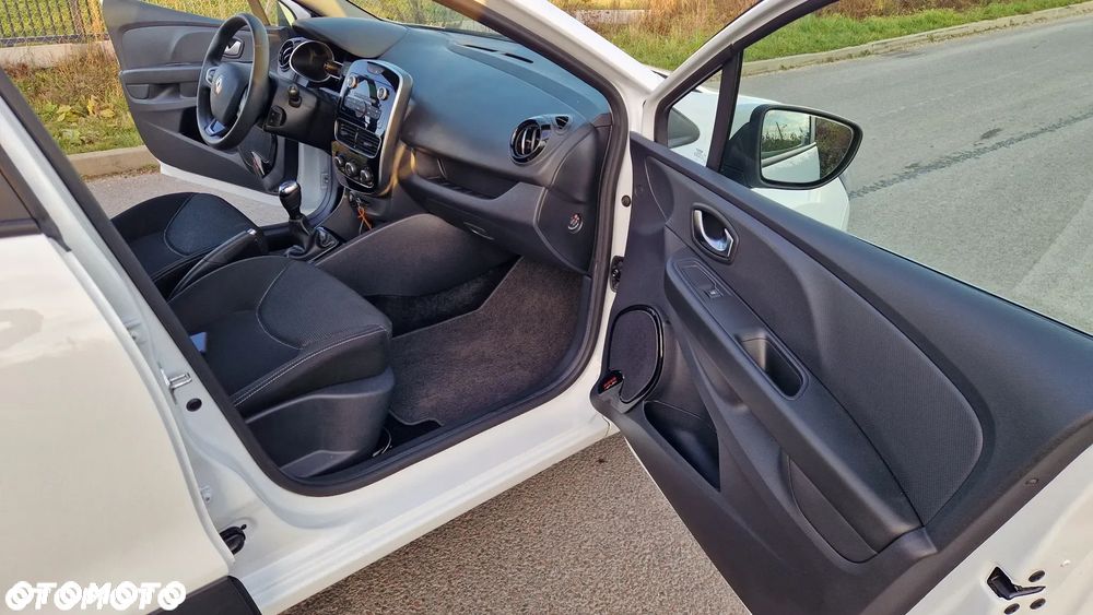 Renault Clio 0.9 TCe Limited - 13