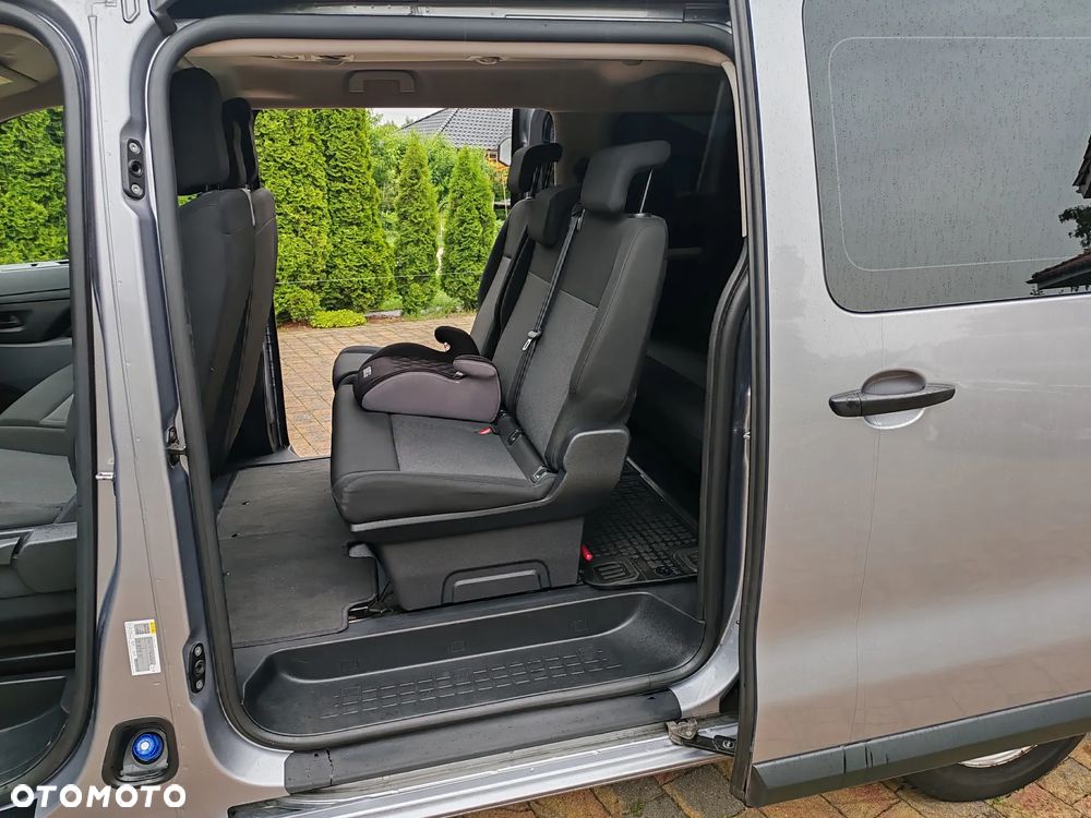 Peugeot Traveller L2 1.5 BlueHDi Business - 19