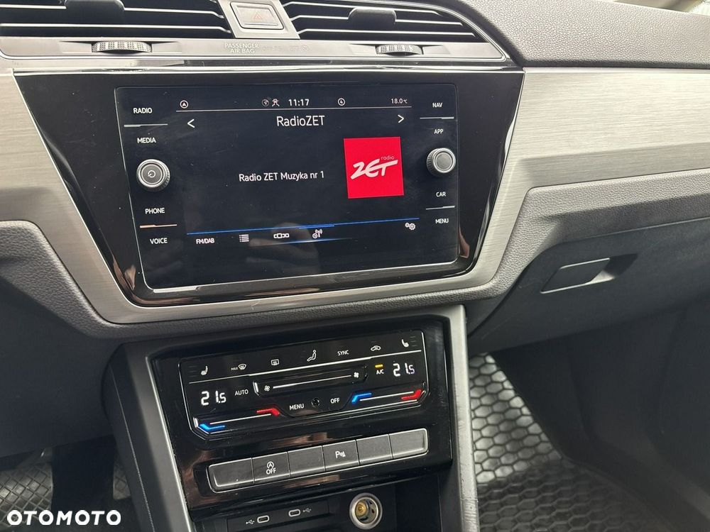 Volkswagen Touran 1.5 TSI EVO Comfortline DSG - 23