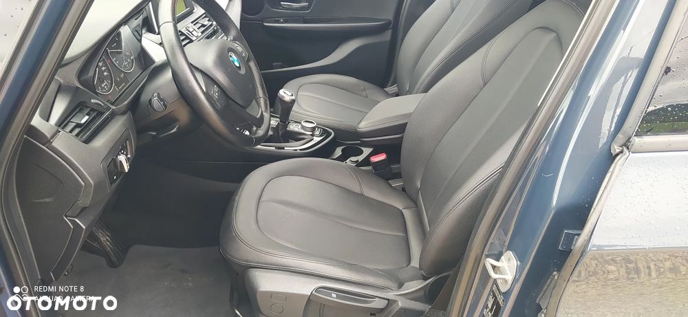 BMW Seria 2 216d - 17
