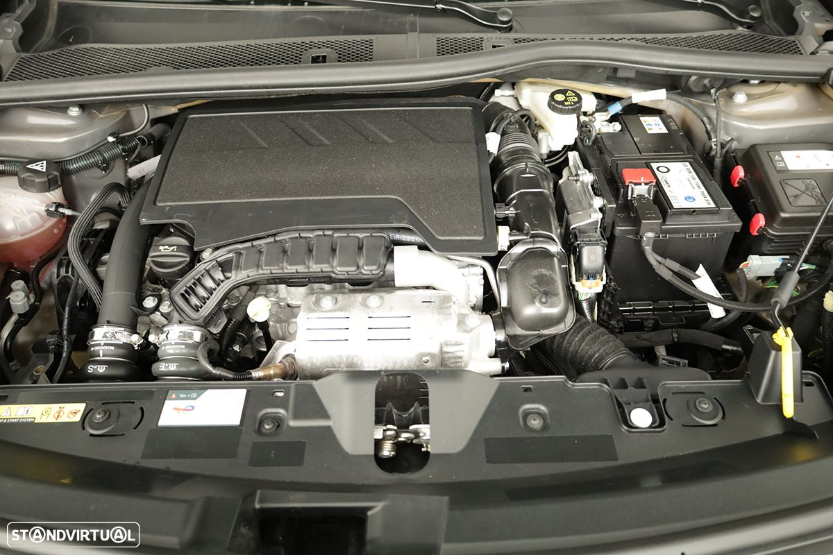 Peugeot 2008 1.2 PureTech Allure EAT8 - 25