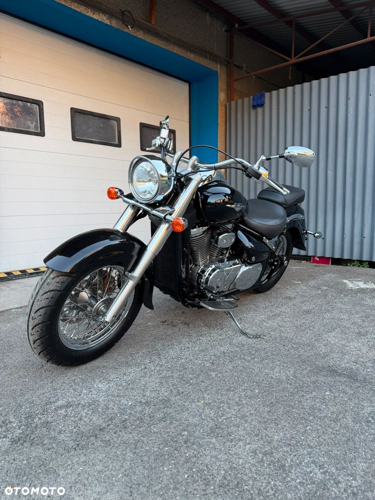 Suzuki Intruder - 2